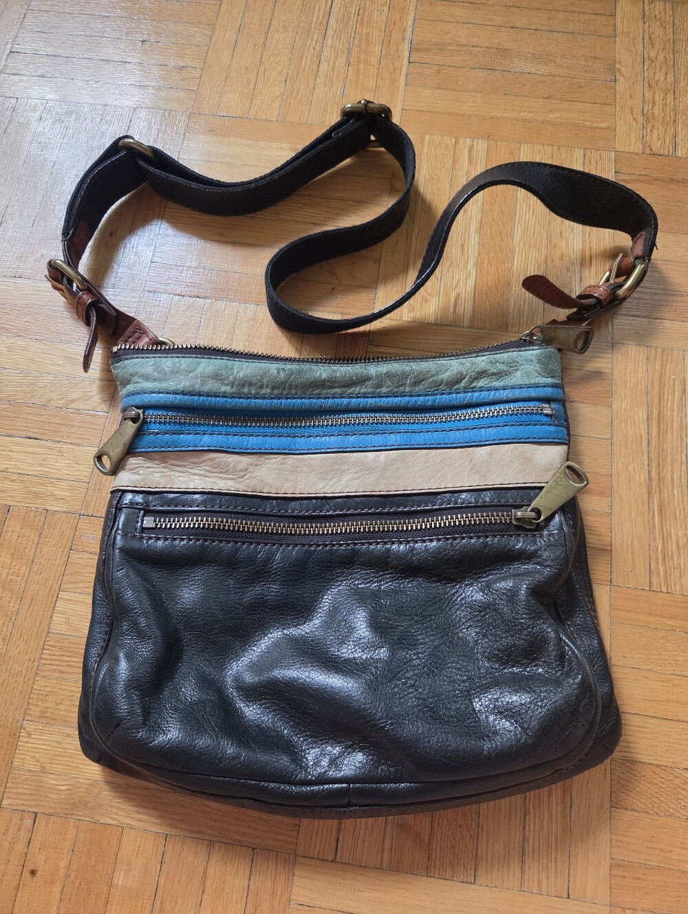 Vintage Leather Fossil Cross Body Bag